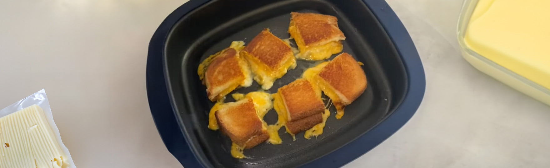 Mini Grilled Cheese Bites