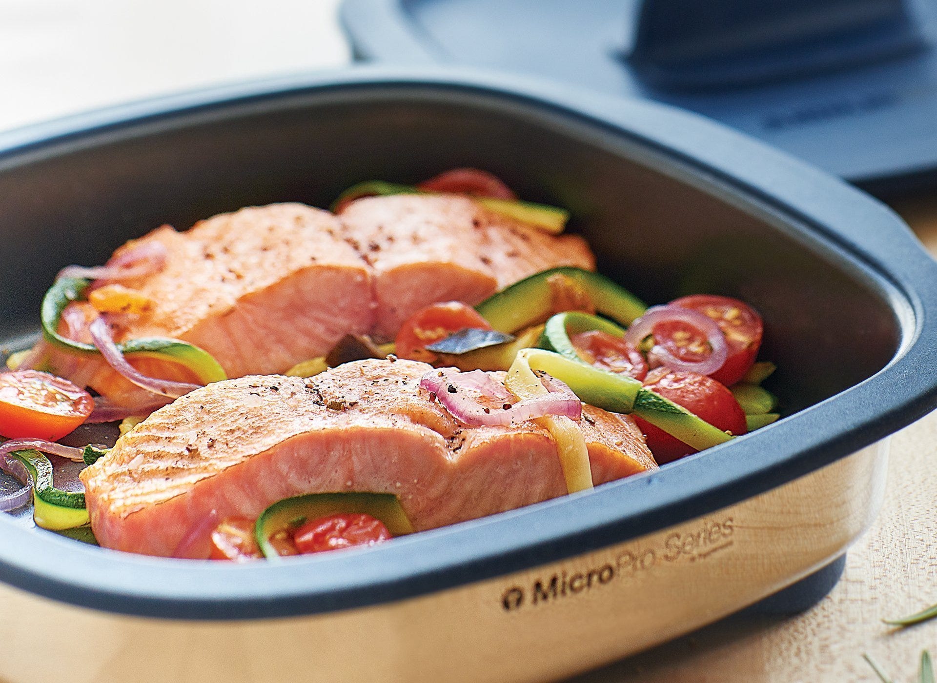 Saumon la mditerranenne Tupperware Brand Saumon la mditerranenne Tupperware Brand