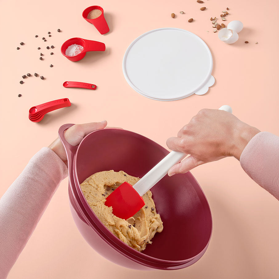 Tupperware® Classic Silicone Spatula | Heat and Stain Resistant