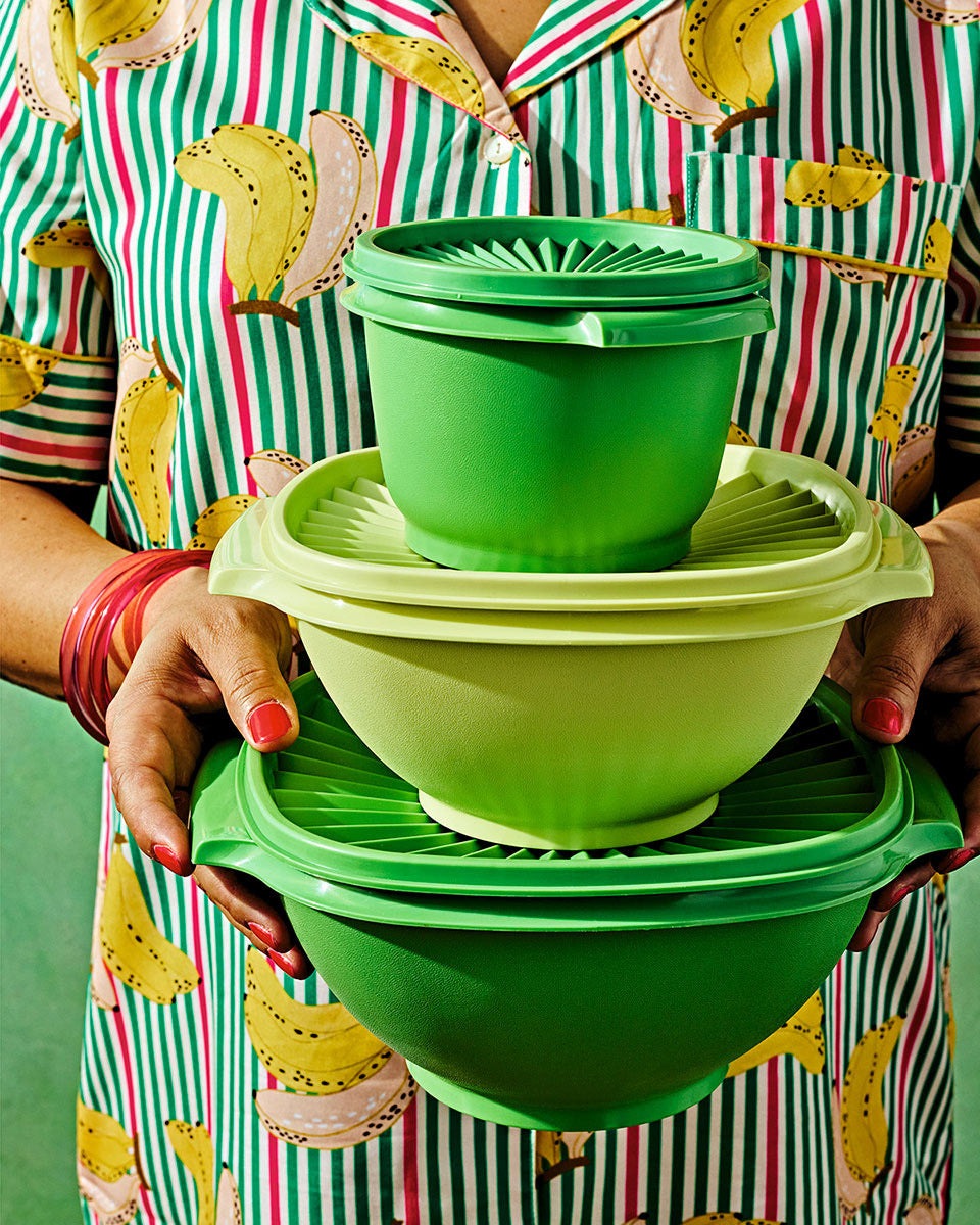 The Tupperware Cookbook: 100+ Make-Ahead Recipes with Low Waste