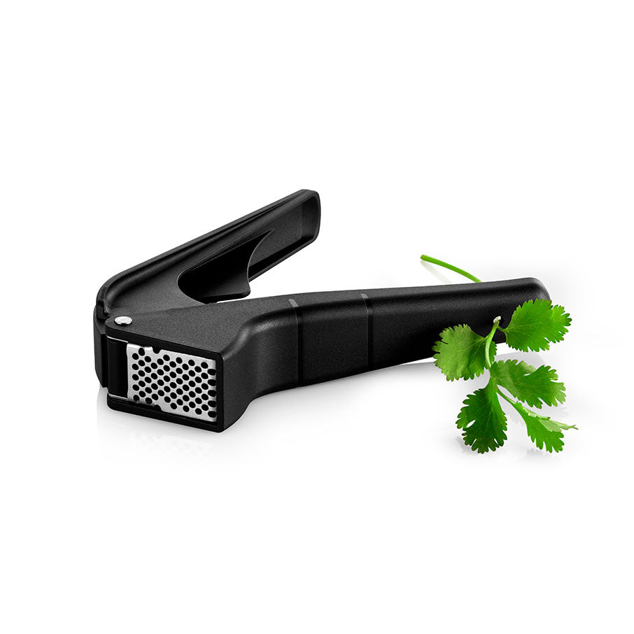Tupperware® Garlic Press | Peel, Press, Prep Garlic & Fresh Herbs ...